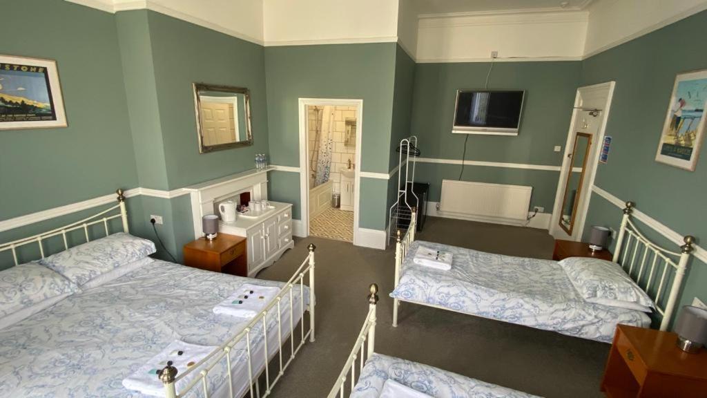 פולקסטון Westward Ho Hotel מראה חיצוני תמונה