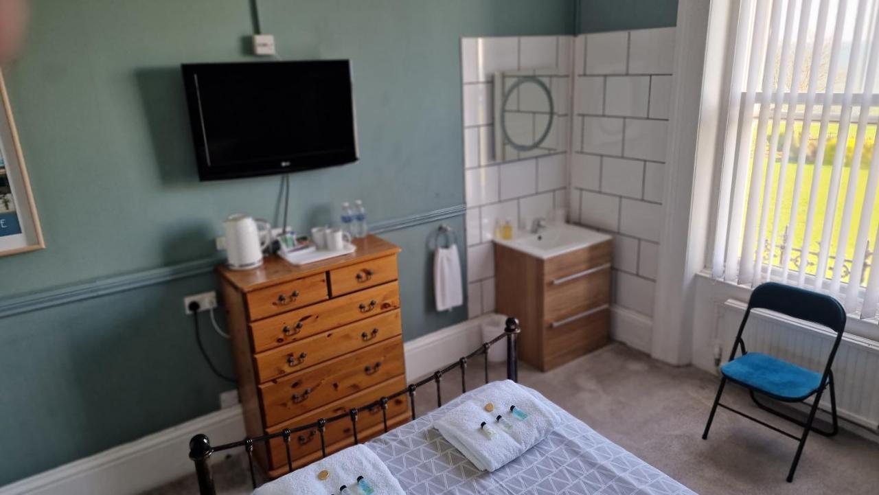 פולקסטון Westward Ho Hotel מראה חיצוני תמונה