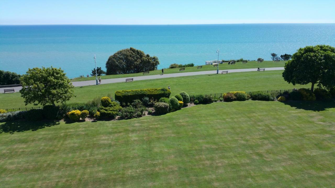 פולקסטון Westward Ho Hotel מראה חיצוני תמונה