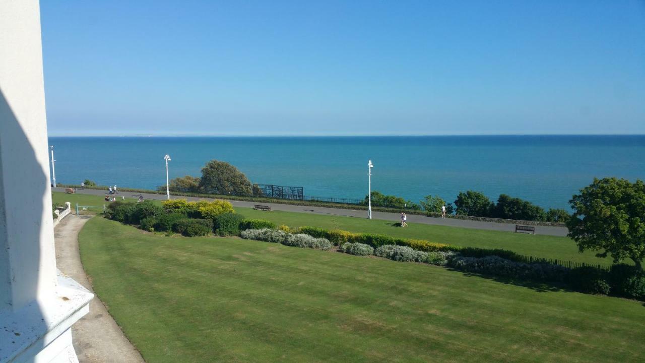פולקסטון Westward Ho Hotel מראה חיצוני תמונה
